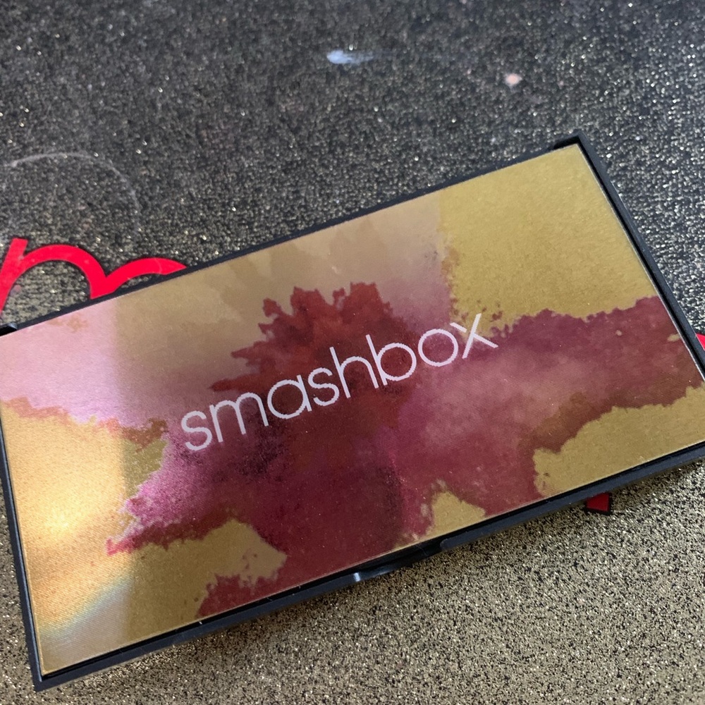 Smash box Eyeshadow palette